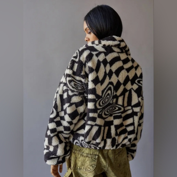 Urban Outfitters Jackets & Blazers - Urban Outfitters Olivia Print Sherpa Jacket Butterfly Mod Fleece Black White xxs
